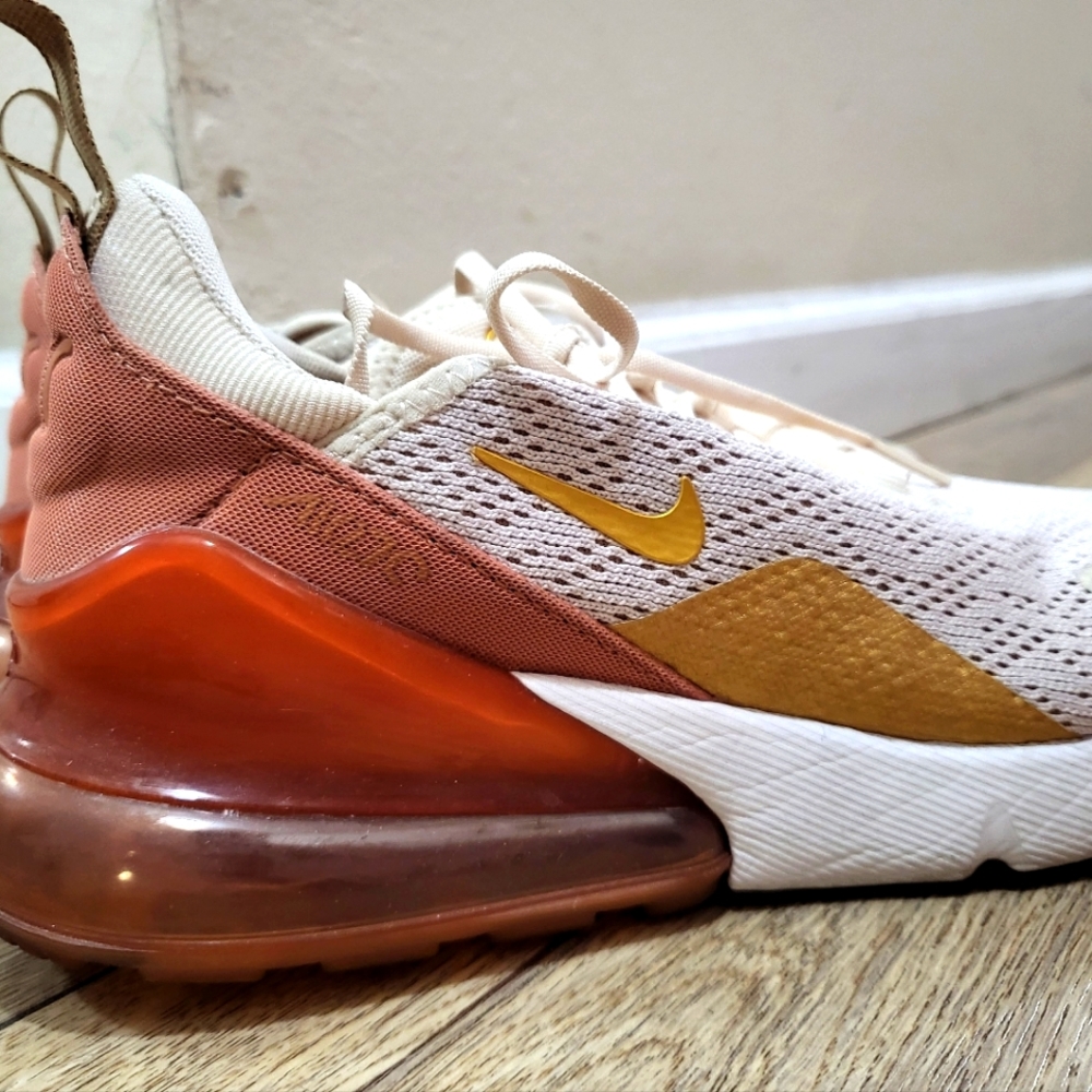 CLEARANCE Nike Air Max Premium Cream size WMN 6.5